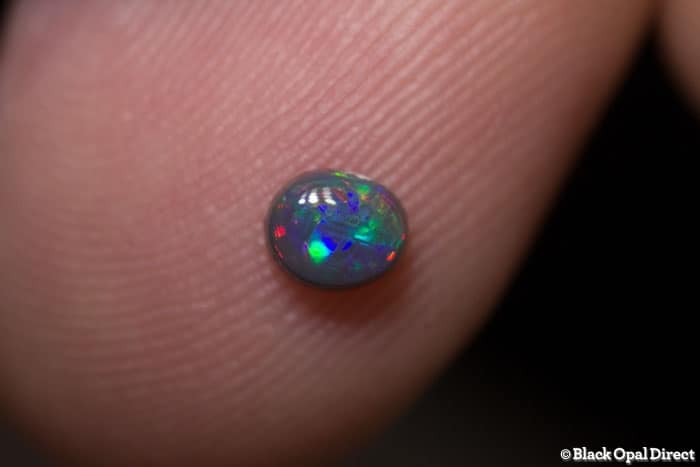 0.22 ct black opal 4.5x3.5x2mm - Image 3