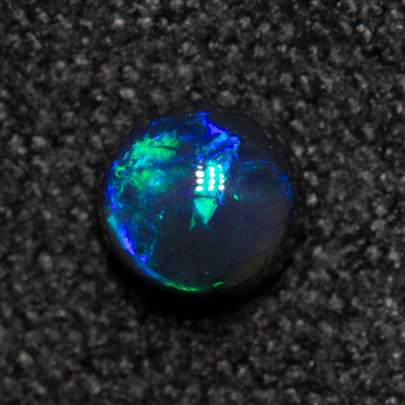 0.23 ct black opal 3.8x3.8x2.5mm - Image 2