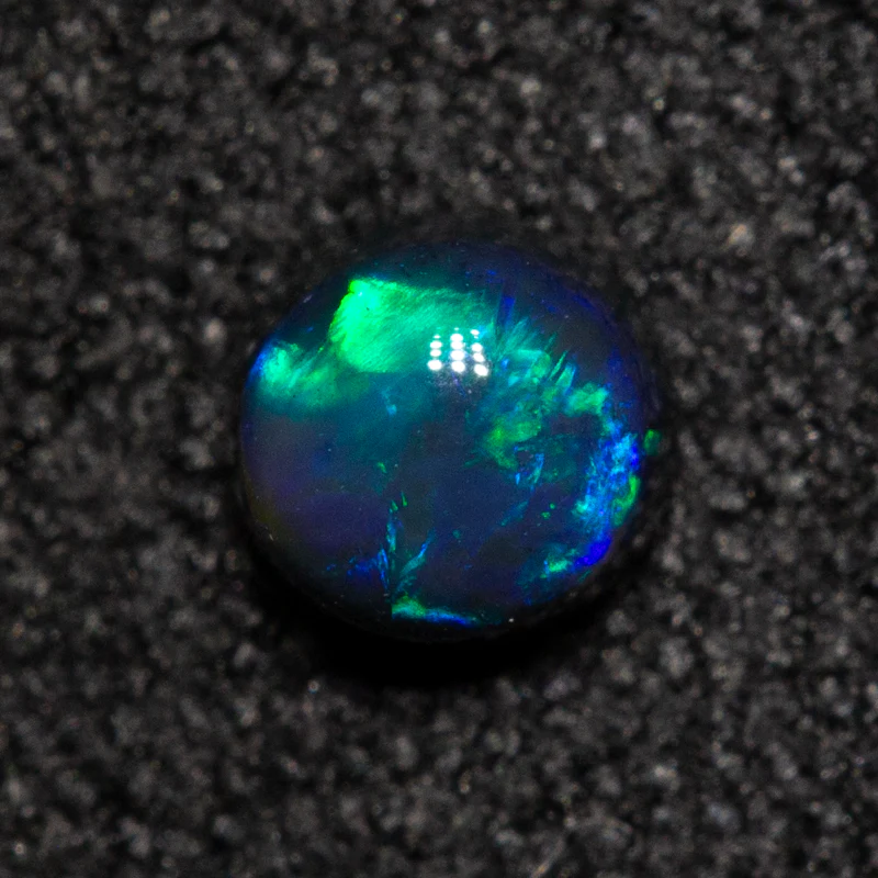 0.23 ct black opal 3.8x3.8x2.5mm - Image 3