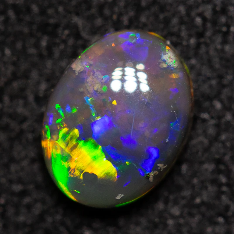 0.26 ct black opal 5.2x4x2mm - Image 3