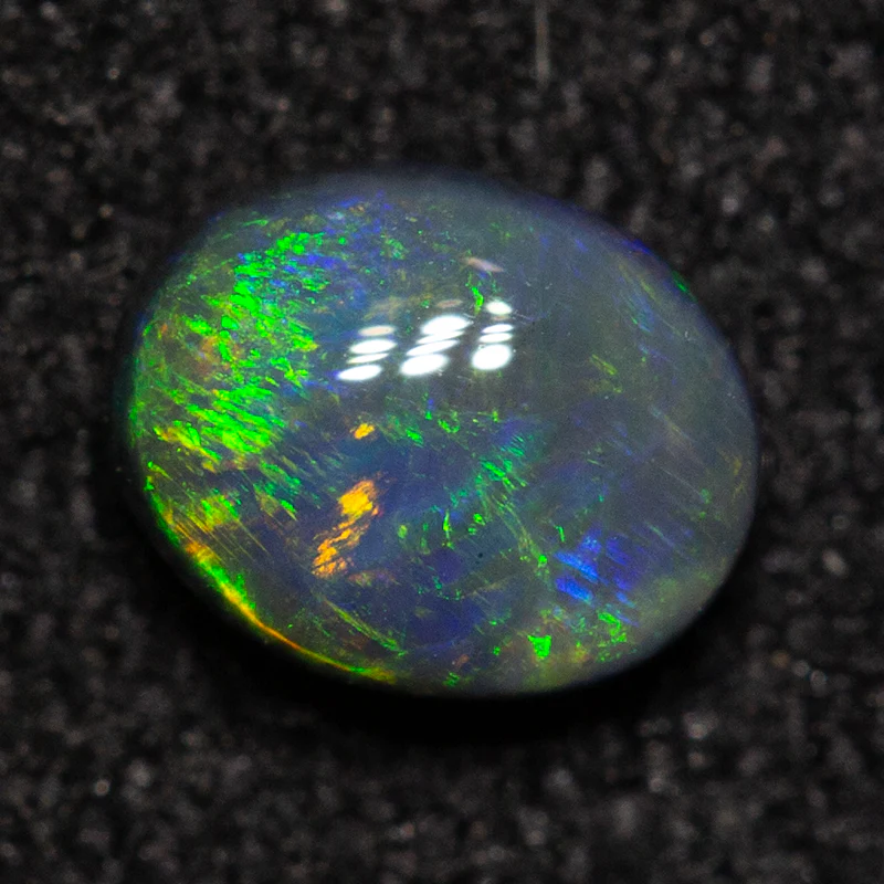 0.30 ct black opal 4.9x3.9x2.3mm - Image 2