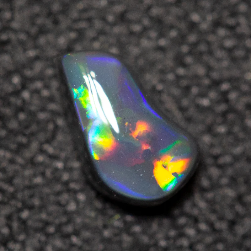 0.30 ct black opal 5.6x3.6x2.2mm - Image 2