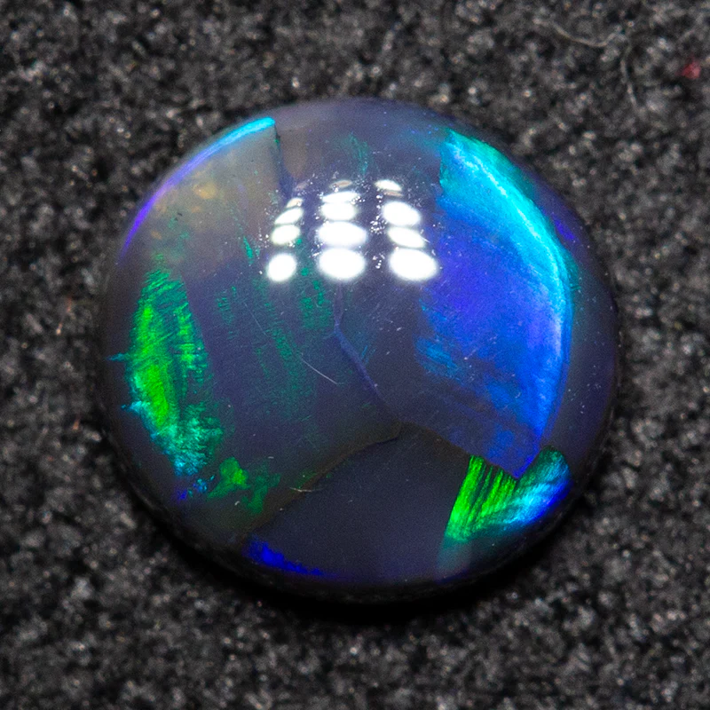 0.31 ct black opal 5.2x5x1.8mm - Image 2