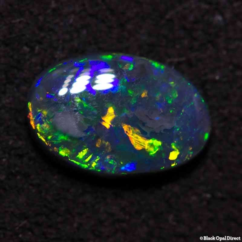 0.31 ct black opal 7x4.5x1.5mm - Image 2
