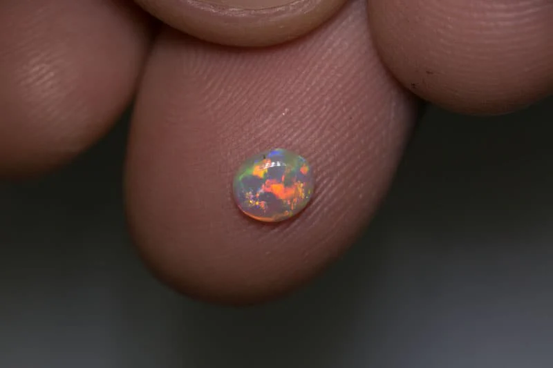 0.33 ct crystal opal 5x4.5x2mm - Image 3