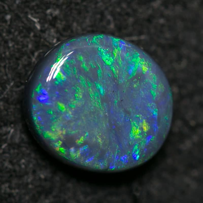 0.34 ct black opal 5x4.5x2mm - Image 2