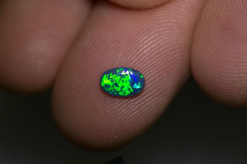 0.34 ct black opal 6.5x4.5x1.5mm - Image 2