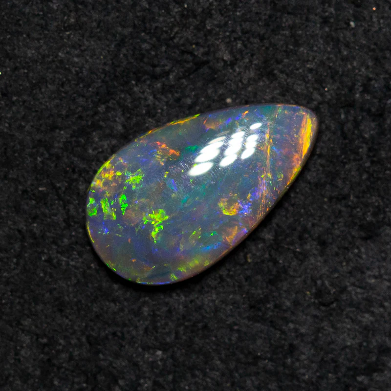 0.34 ct black opal 8x4.6x1.5mm - Image 2
