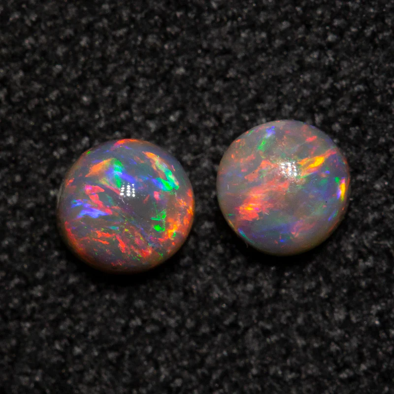 0.34 ct dark opal pair 3.3x3.3x2.4mm - Image 3
