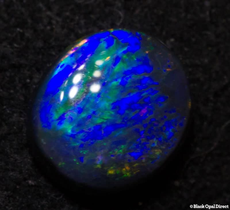 0.35 ct black opal 5.5x5x2mm - Image 2