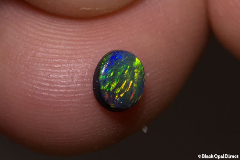 0.35 ct black opal 5.5x5x2mm - Image 3
