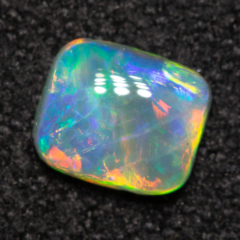 0.35 ct crystal opal 5x4.2x2mm - Image 2