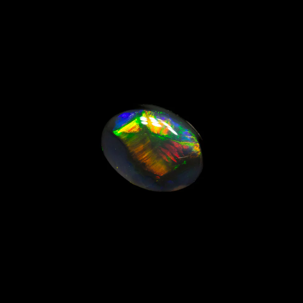 0.37 ct black opal 5.6x4.1x2.3mm - Image 2