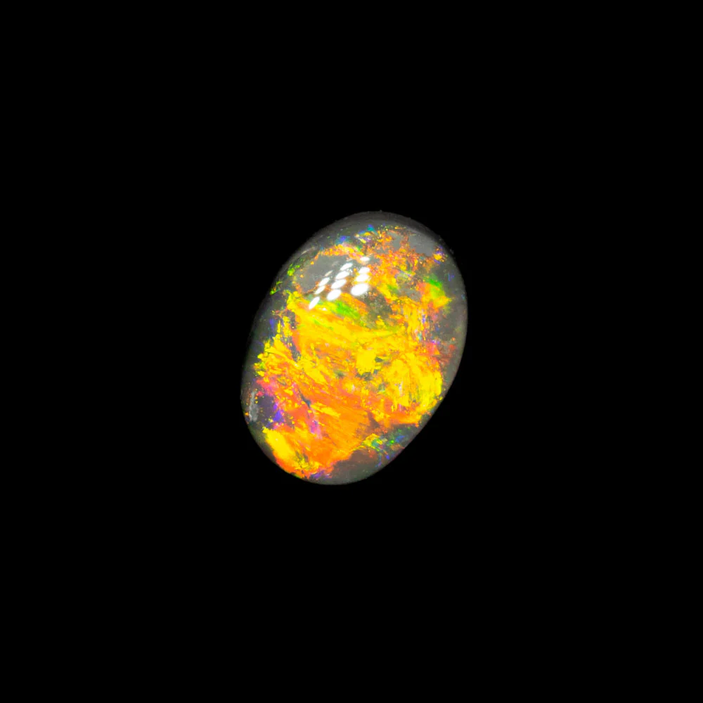 0.37 ct dark opal 5.4x4.1x2.3mm - Image 2