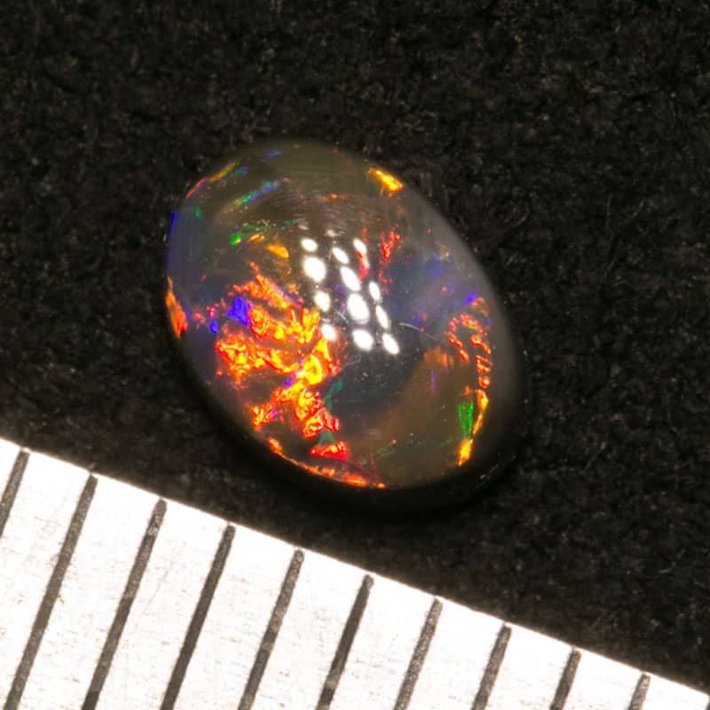 0.38 ct gem black opal 5.5x4x2mm - Image 2