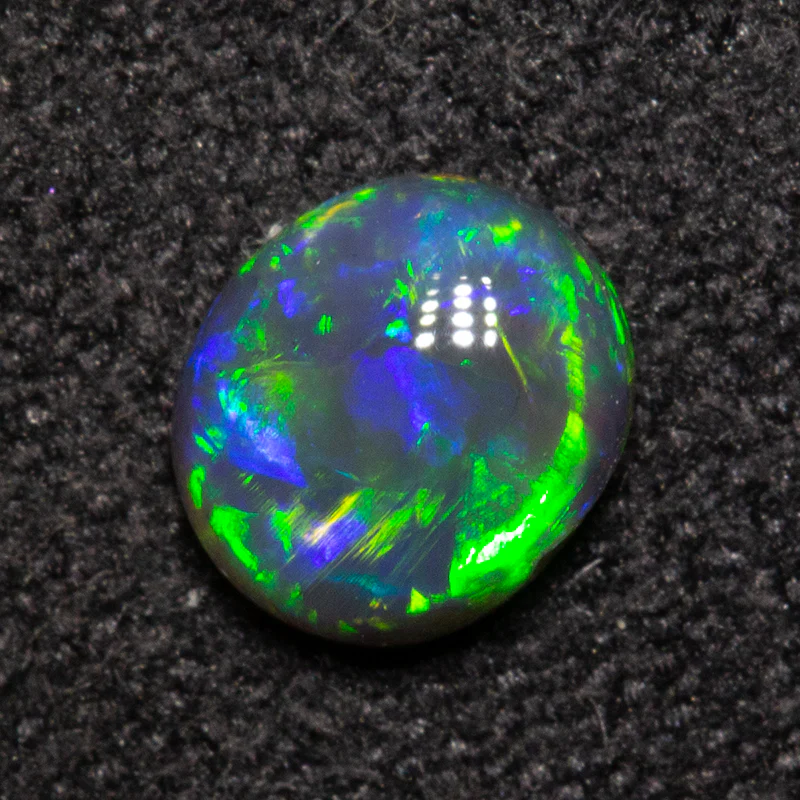 0.39 ct black opal 5.4x4.7x2.3mm - Image 3