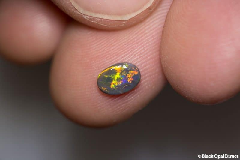 0.39 ct dark opal 6.8x4.8x1.8mm - Image 2
