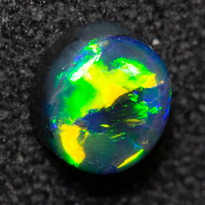 0.40 ct black opal 4.7x4.2x2.7mm - Image 3