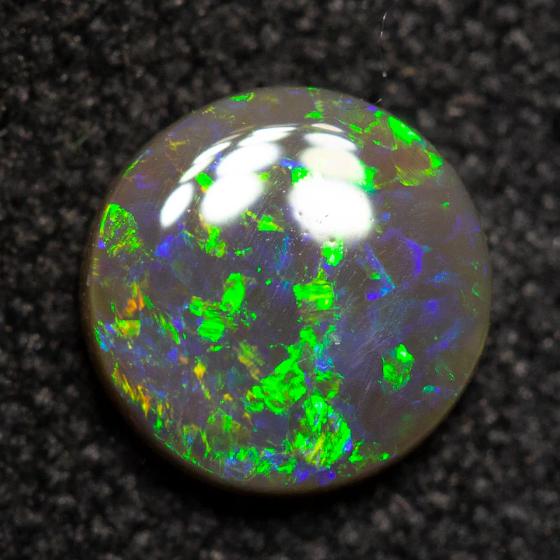 0.40 ct black opal 5.5x5.5x1.7mm - Image 2