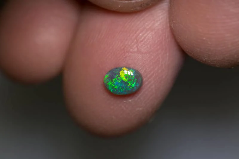 0.40 ct dark opal 6x4x2mm - Image 3