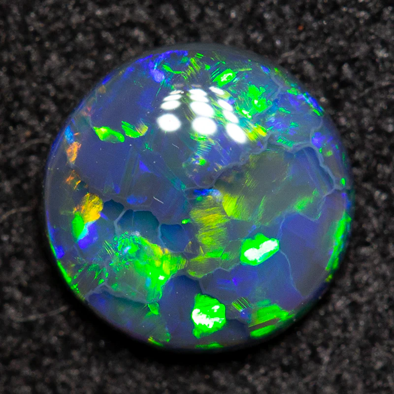 0.41 ct black opal 5.7x5.7x2mm - Image 2