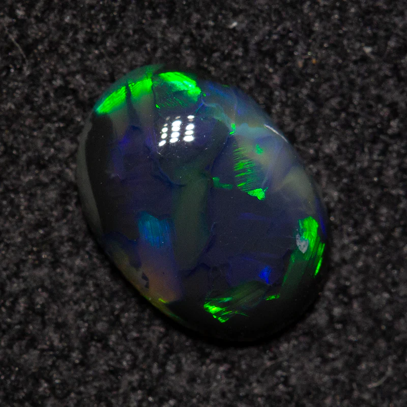 0.41 ct black opal 6.5x4.7x2mm - Image 2