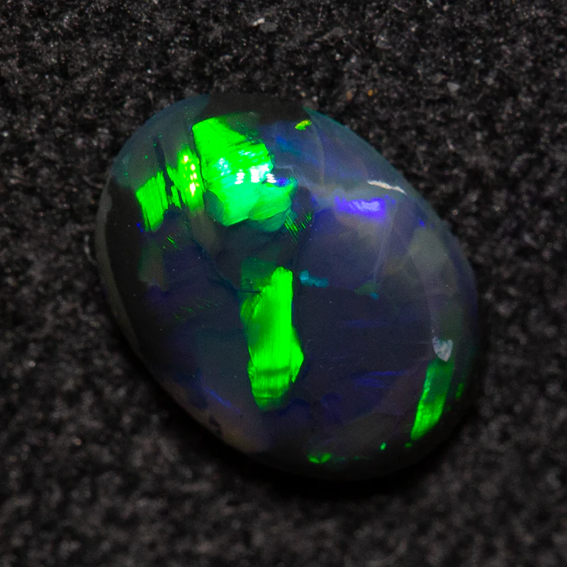 0.41 ct black opal 6.5x4.7x2mm - Image 3