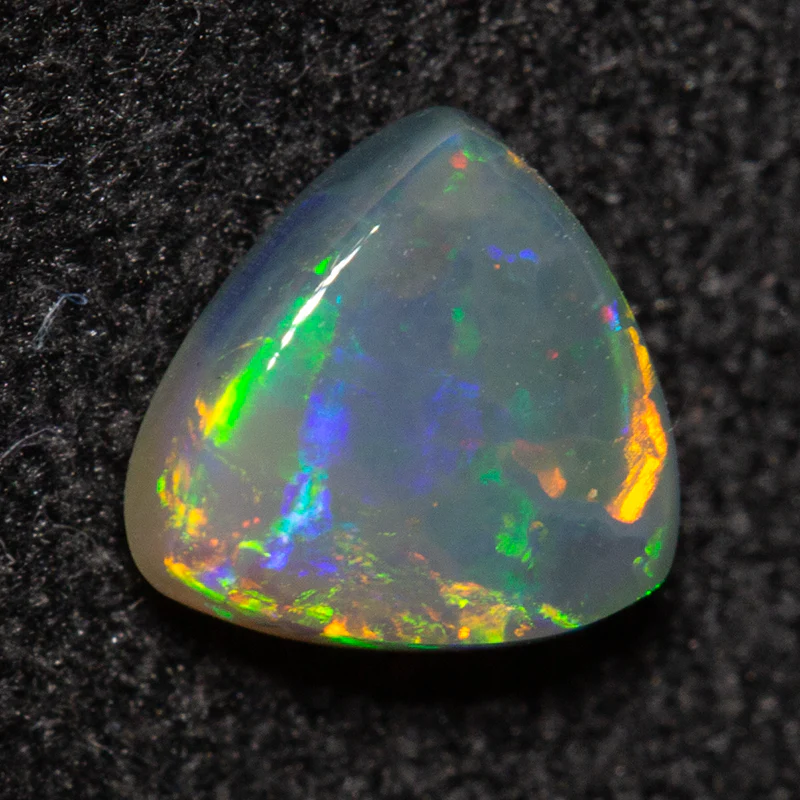 0.41 ct dark opal 5.4x5.1x2.2mm - Image 2