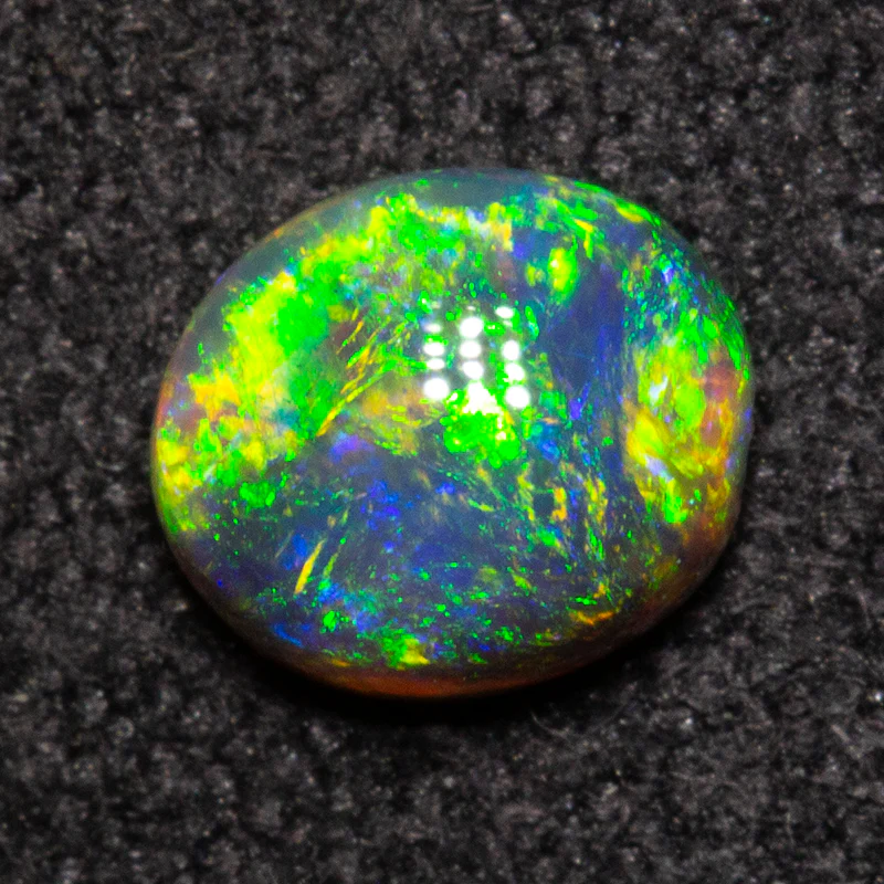 0.42 ct black opal 5.4x4.7x2.4mm - Image 2