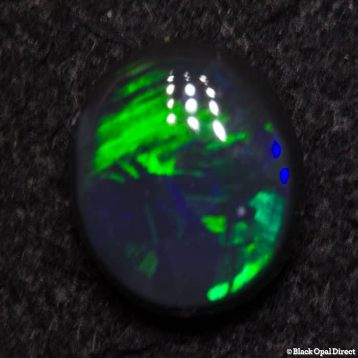 0.42 ct black opal 5.5x5x2mm - Image 3