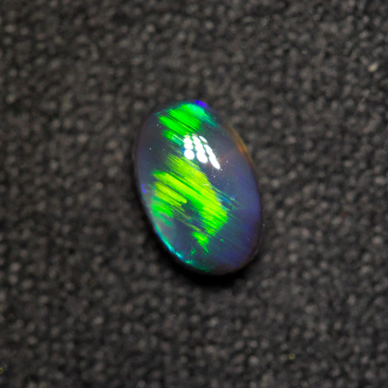 0.42 ct black opal 5.8x3.8x2.8mm - Image 2