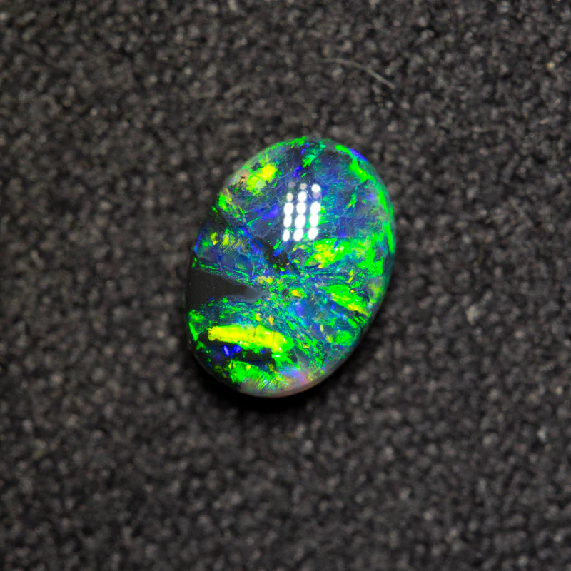 0.42 ct black opal 6x4.4x2.8mm - Image 2