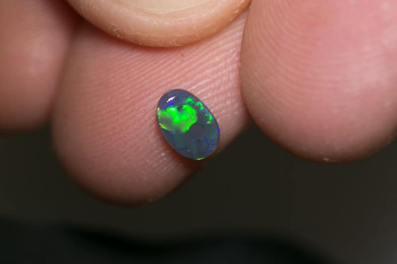 0.42 ct black opal 7x4.5x2mm - Image 3