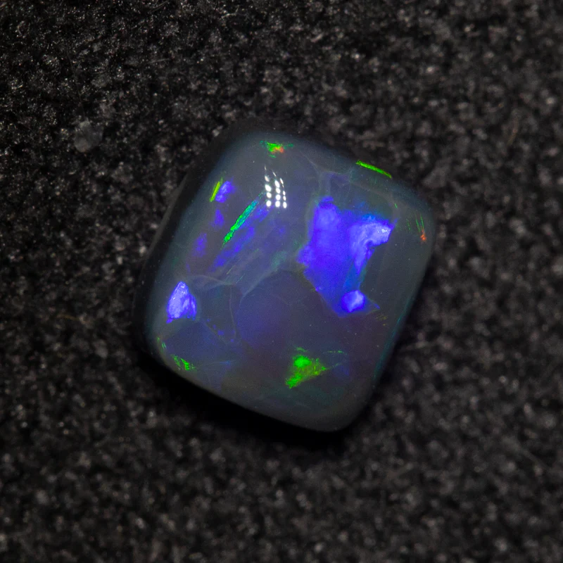 0.43 ct black opal 4.9x4.6x2.4mm - Image 2