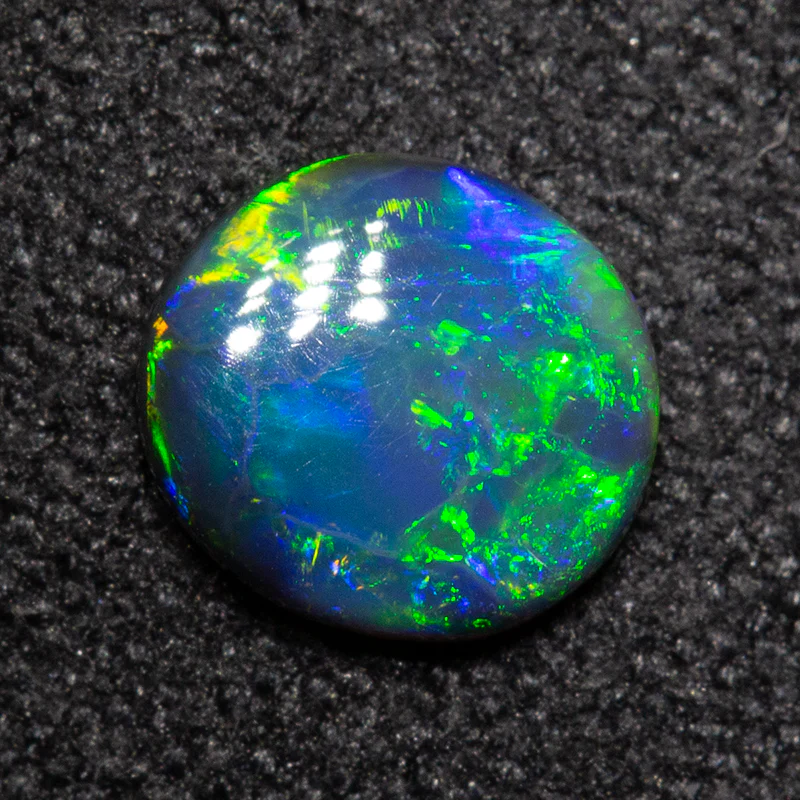 0.43 ct black opal 6x5.5x1.9mm - Image 2