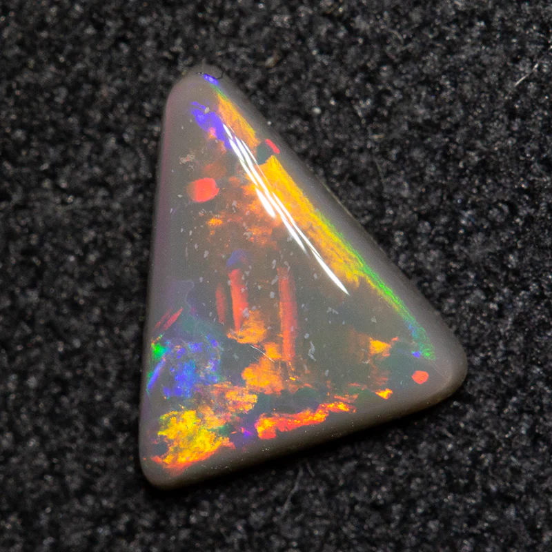 0.43 ct dark opal 6.9x5.9x1.9mm - Image 3