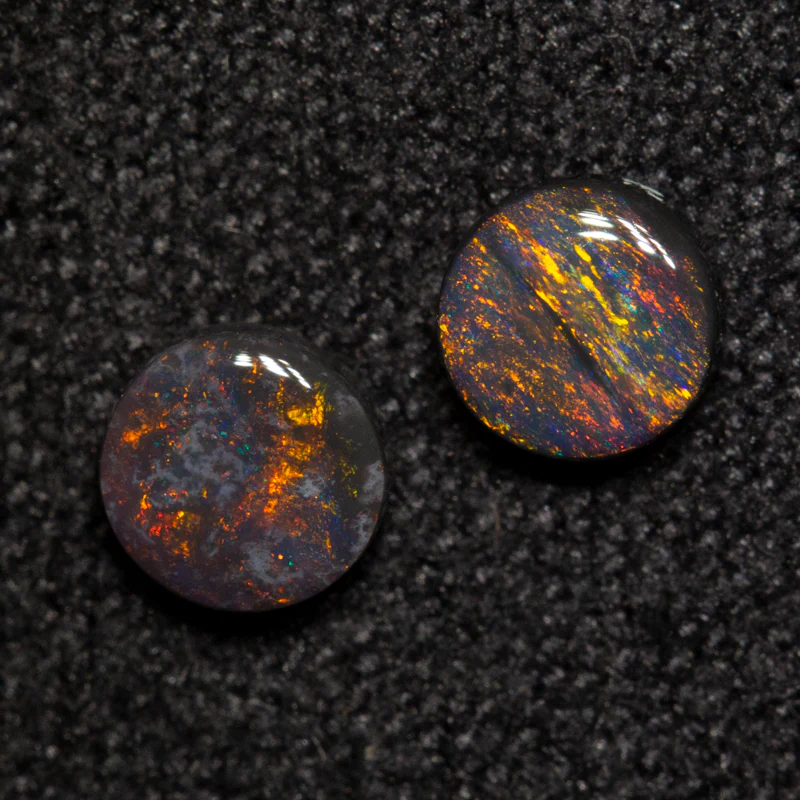 0.45 ct black opal pair 4x4x1.7mm - Image 2