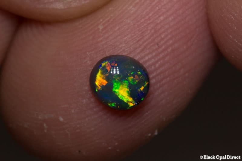 0.46 ct black opal 5x4.5x2mm - Image 3