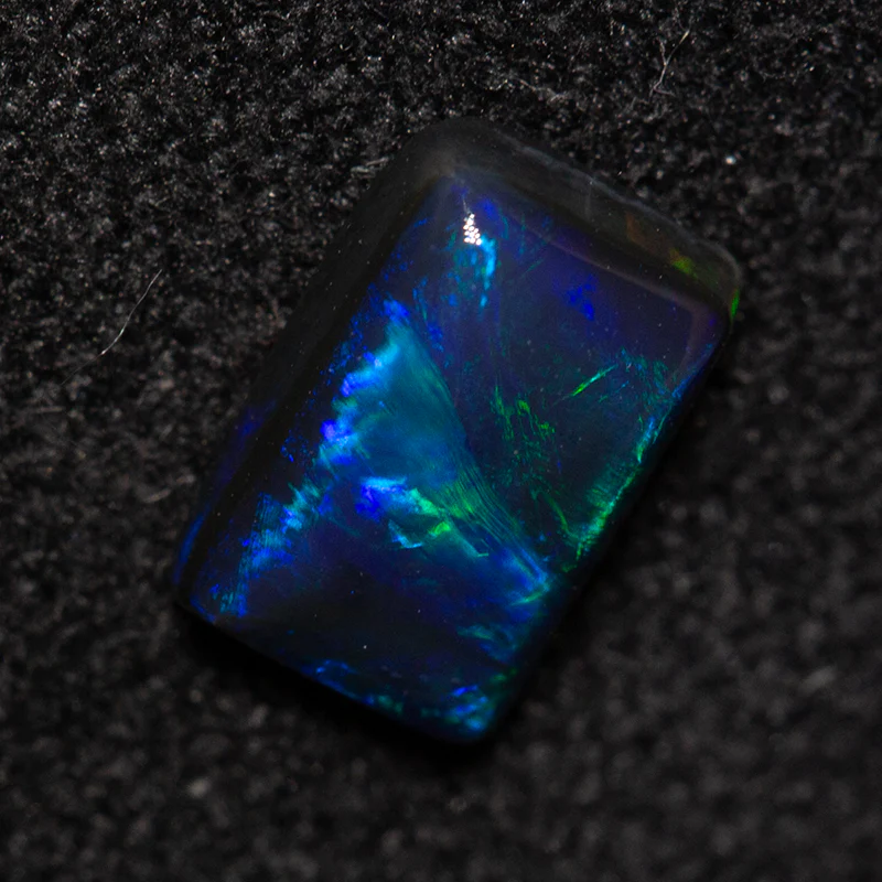 0.46 ct black opal 6.5x4.4x2.1mm - Image 2