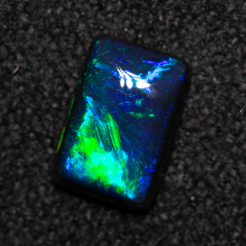 0.46 ct black opal 6.5x4.4x2.1mm - Image 3