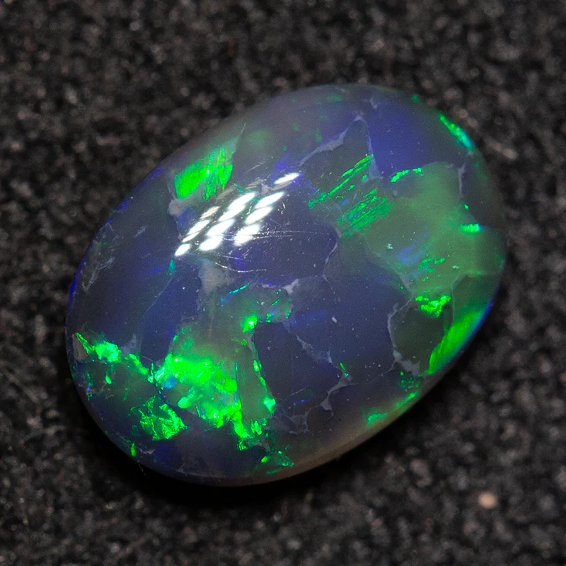 0.46 ct black opal 6.6x4.8x2.3mm - Image 2
