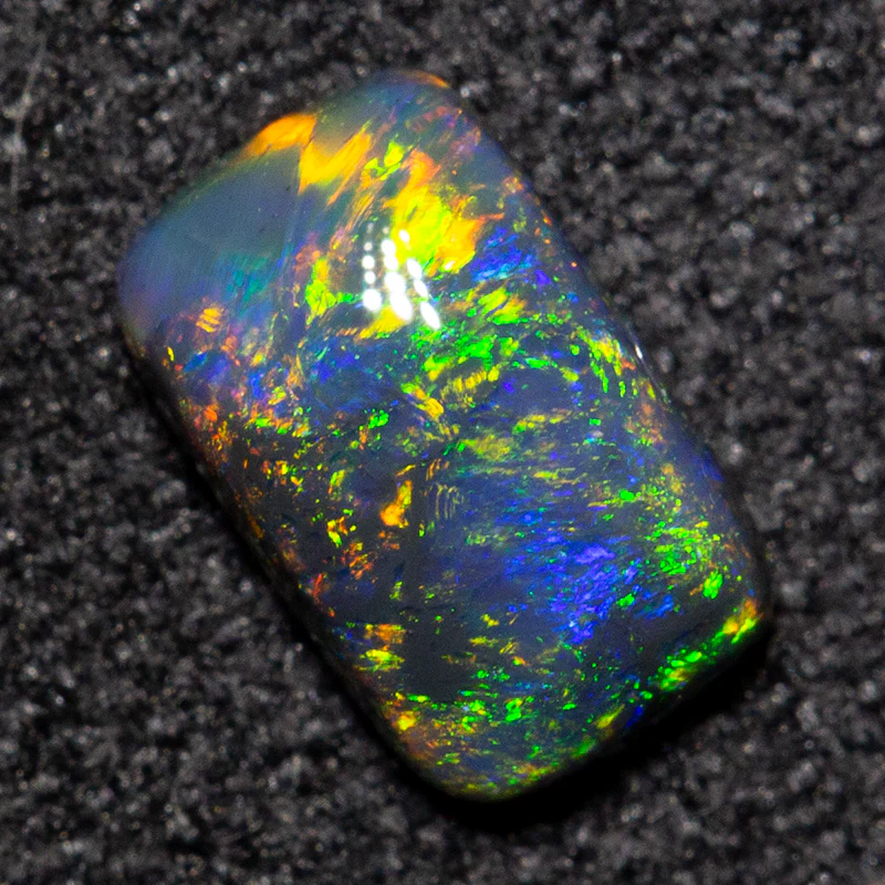 0.46 ct black opal 6.6x4x2.2mm - Image 2