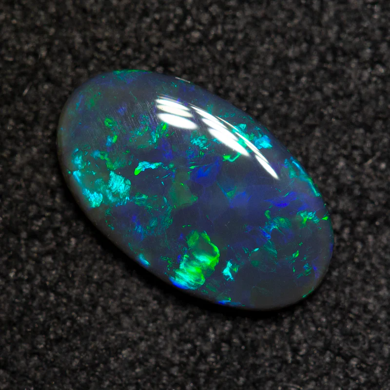 0.48 ct black opal 8.3x5x1.6mm - Image 3