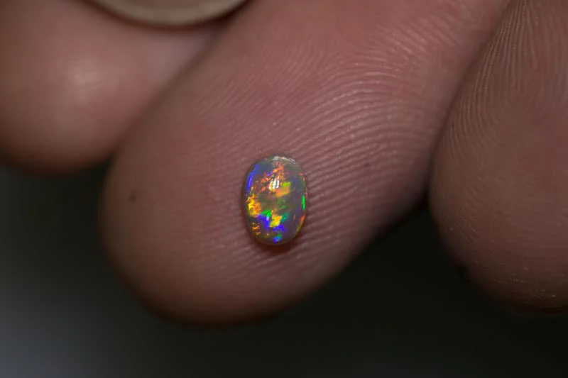 0.48 ct crystal opal 6x4x3mm - Image 2