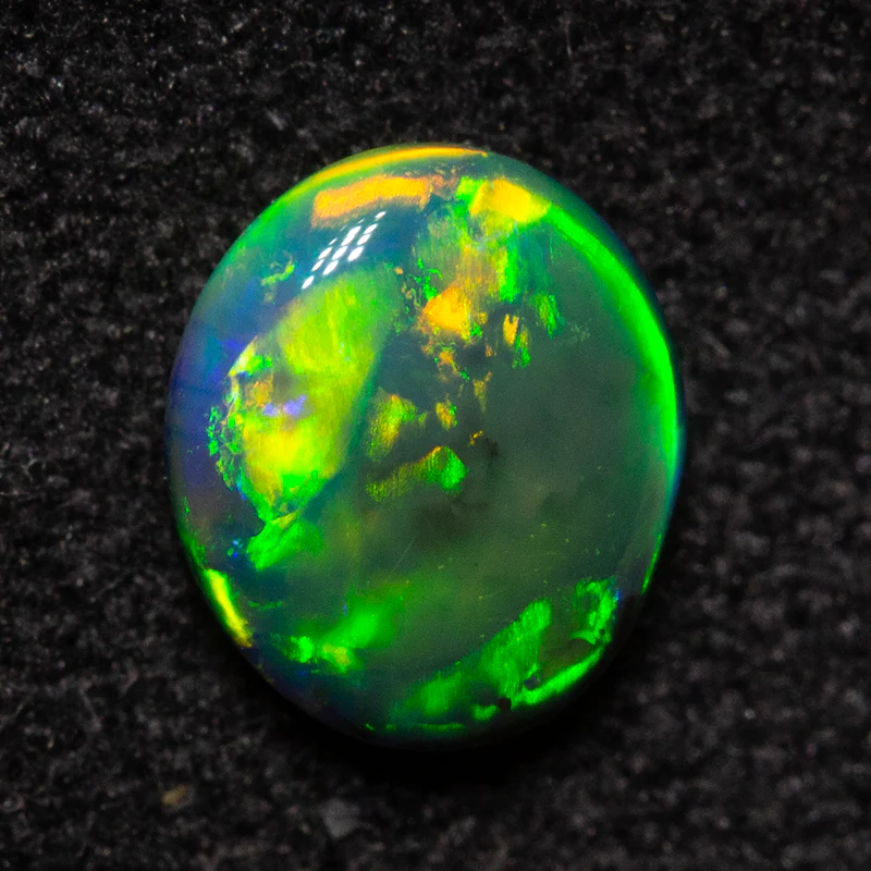 0.48 ct double-sided black opal 5.9x5.1x2.3mm - Image 4