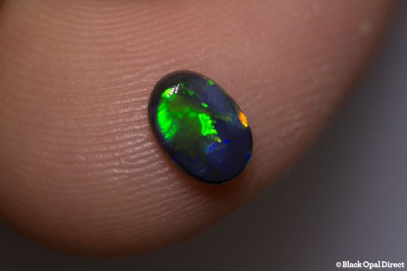 0.49 ct black opal 6.5x5x2mm - Image 2