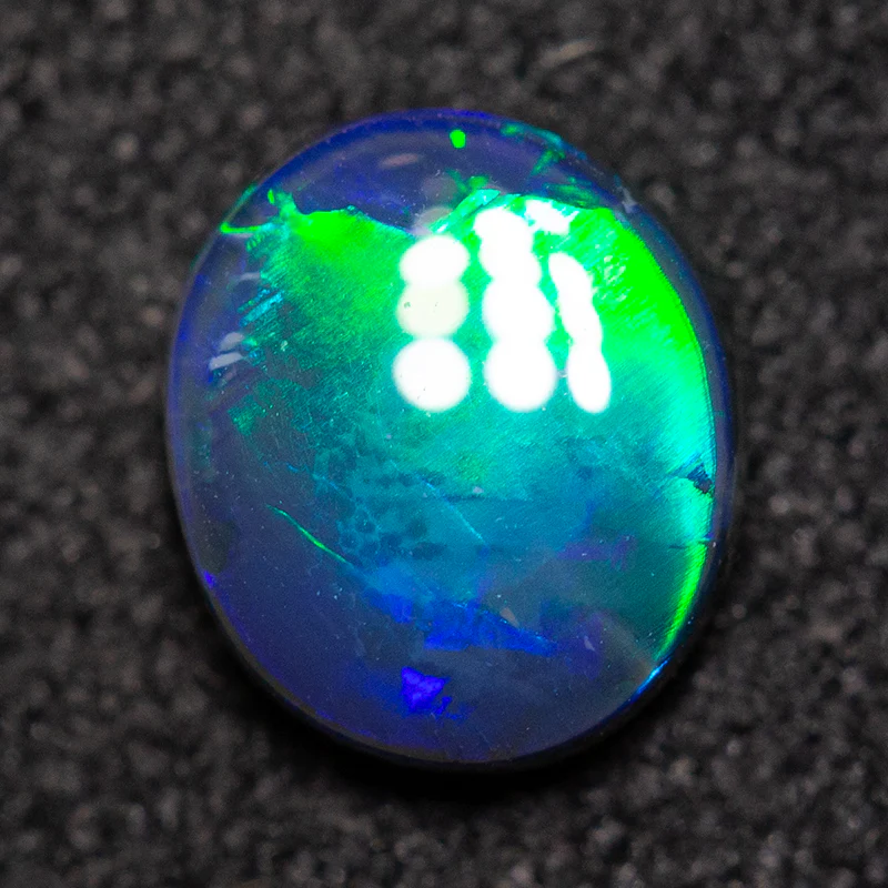 0.49ct black opal 6.3x5.5x2mm - Image 2