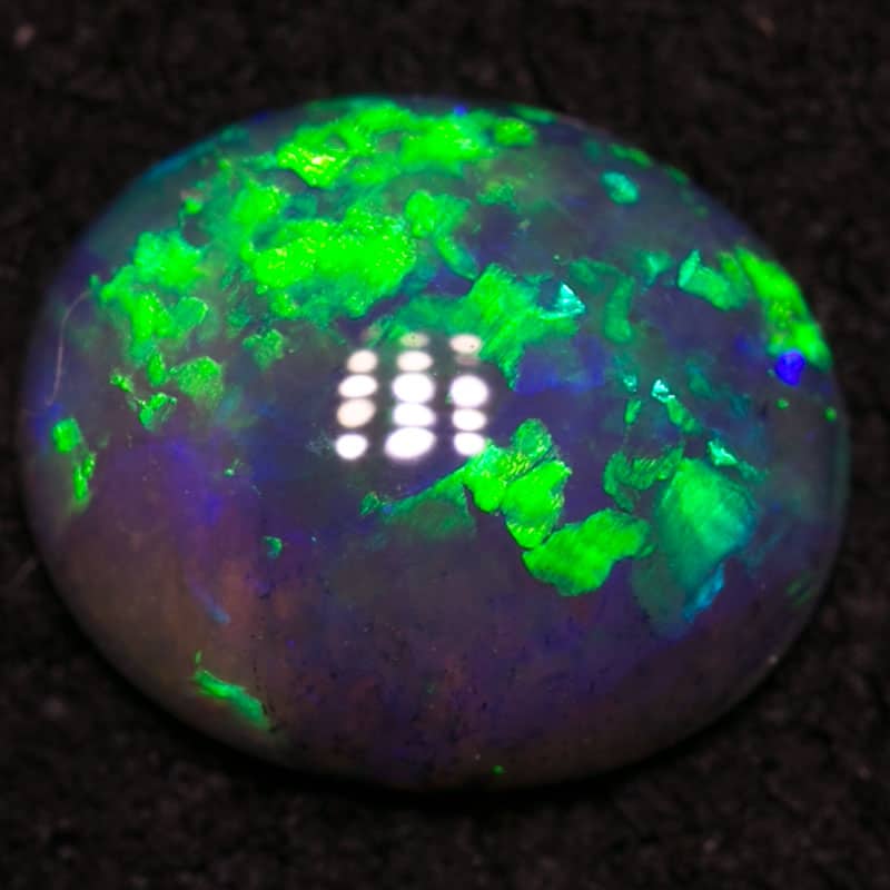 0.50 ct dark crystal opal 6.5x5x2mm - Image 2