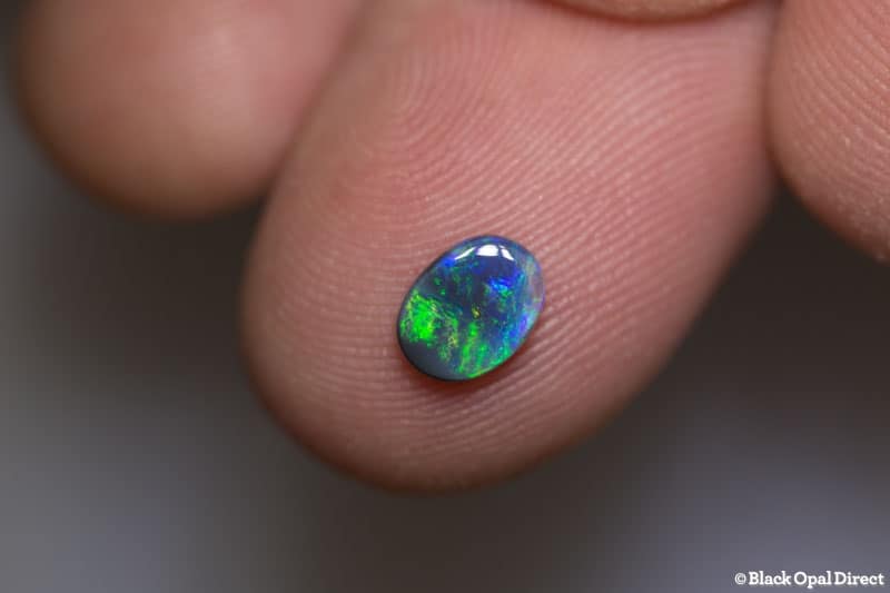 0.51 ct black opal 7x5x2mm - Image 2