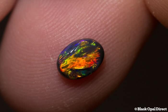 0.51 ct black opal gem 7x5x2mm - Image 2